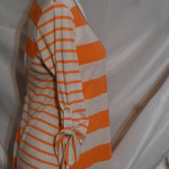 NEW Bright comfy tunic adjustable on the back - Picture 4 of 6